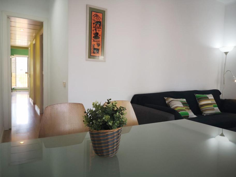 A Home In ברצלונה מראה חיצוני תמונה