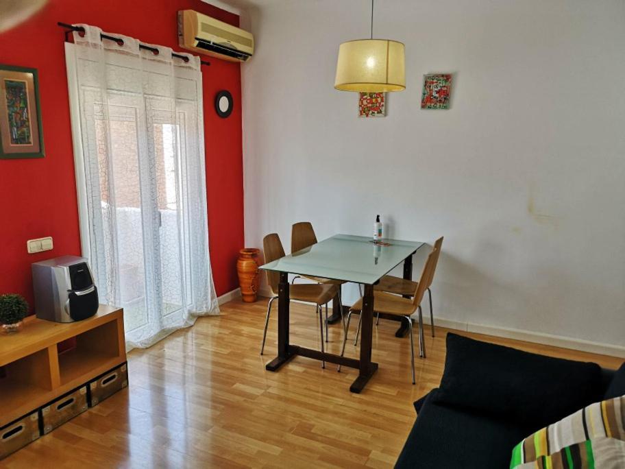 A Home In ברצלונה מראה חיצוני תמונה
