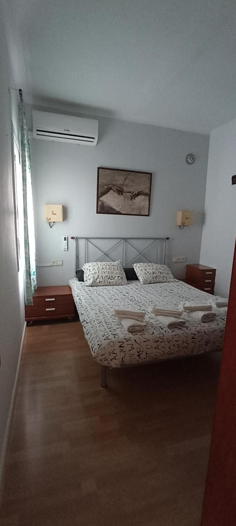 A Home In ברצלונה מראה חיצוני תמונה